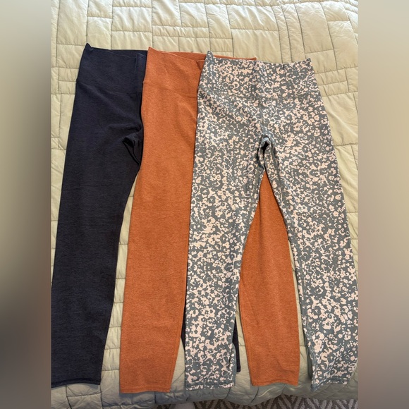 Vuori Clean Elevation legging bundle - Picture 3 of 3